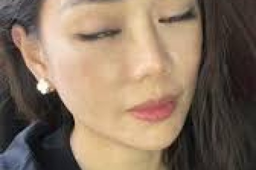 1999年范冰冰解约被琼瑶告上法庭索赔100万败光了家底